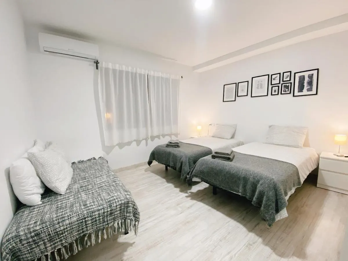 Gmc Turistics - Great Apartment For Groups & Families Màlaga 0*,  Španělsko